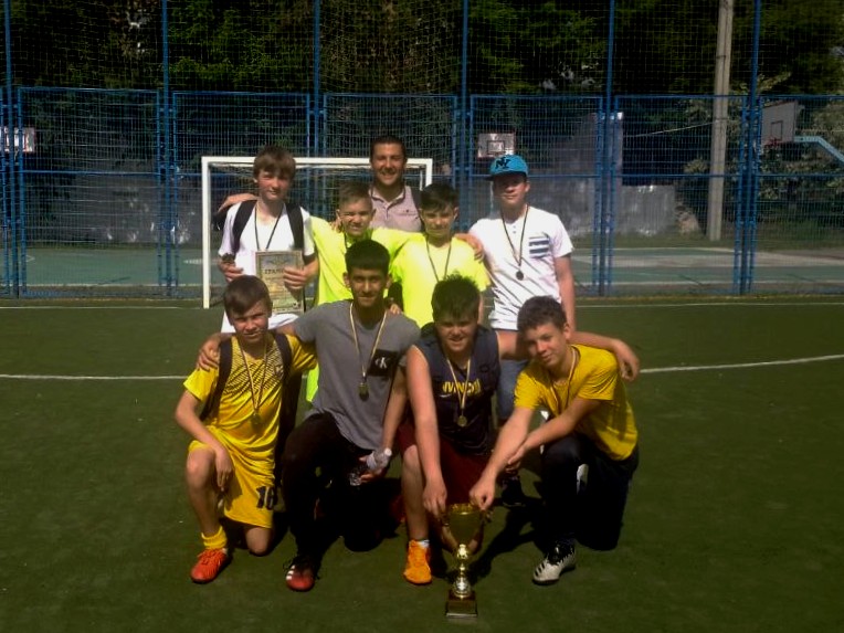 Команда «Харківського колегіуму» перемогла на змаганнях з міні-футболу «Весняний кубок 2021»
