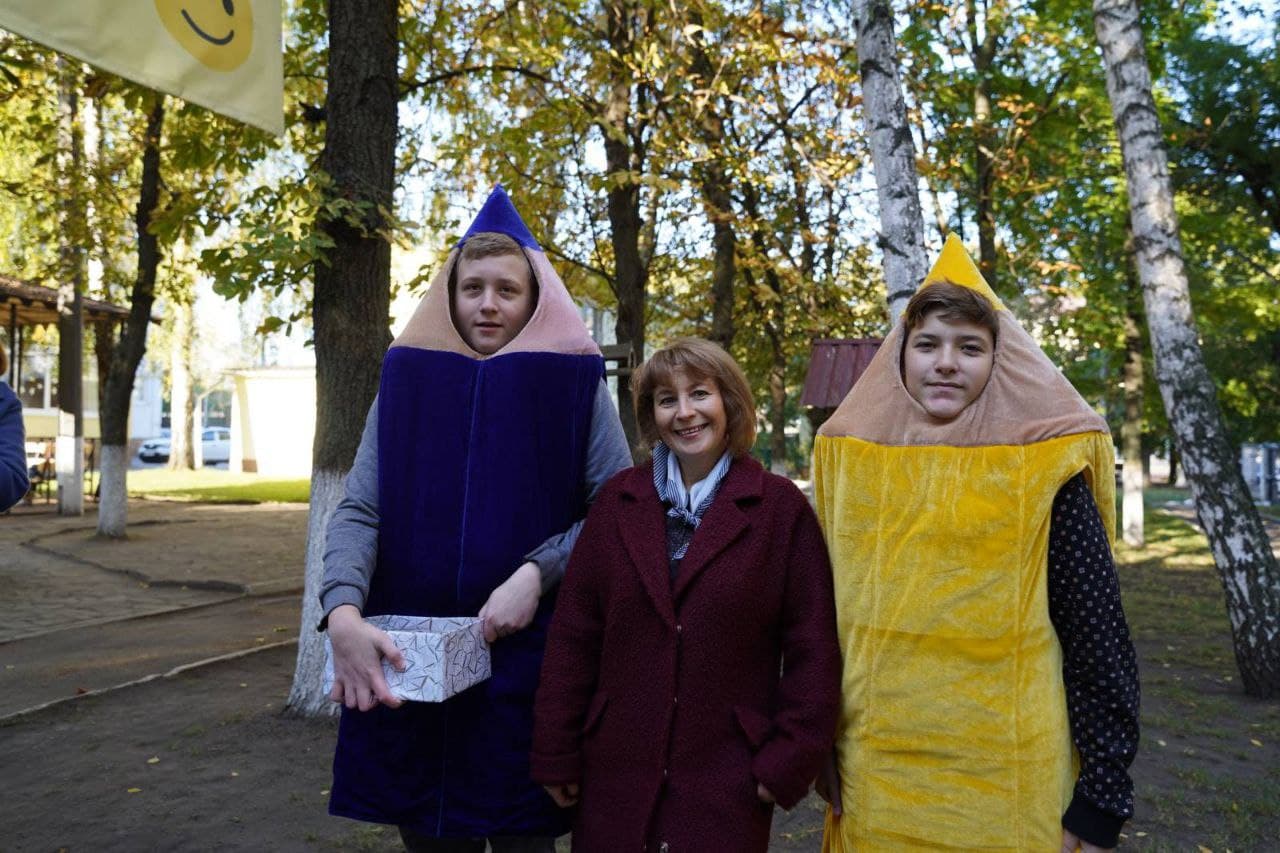 Вітаємо з Днем працівника освіти!